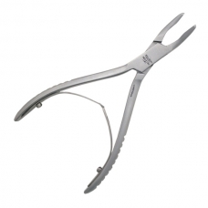 Luer csontcs&iacute;pő 13,5 cm